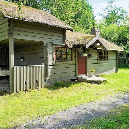 5 Person Holiday Home In Tingsryd エクステリア 写真