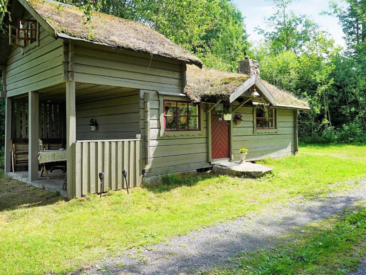 5 Person Holiday Home In Tingsryd エクステリア 写真